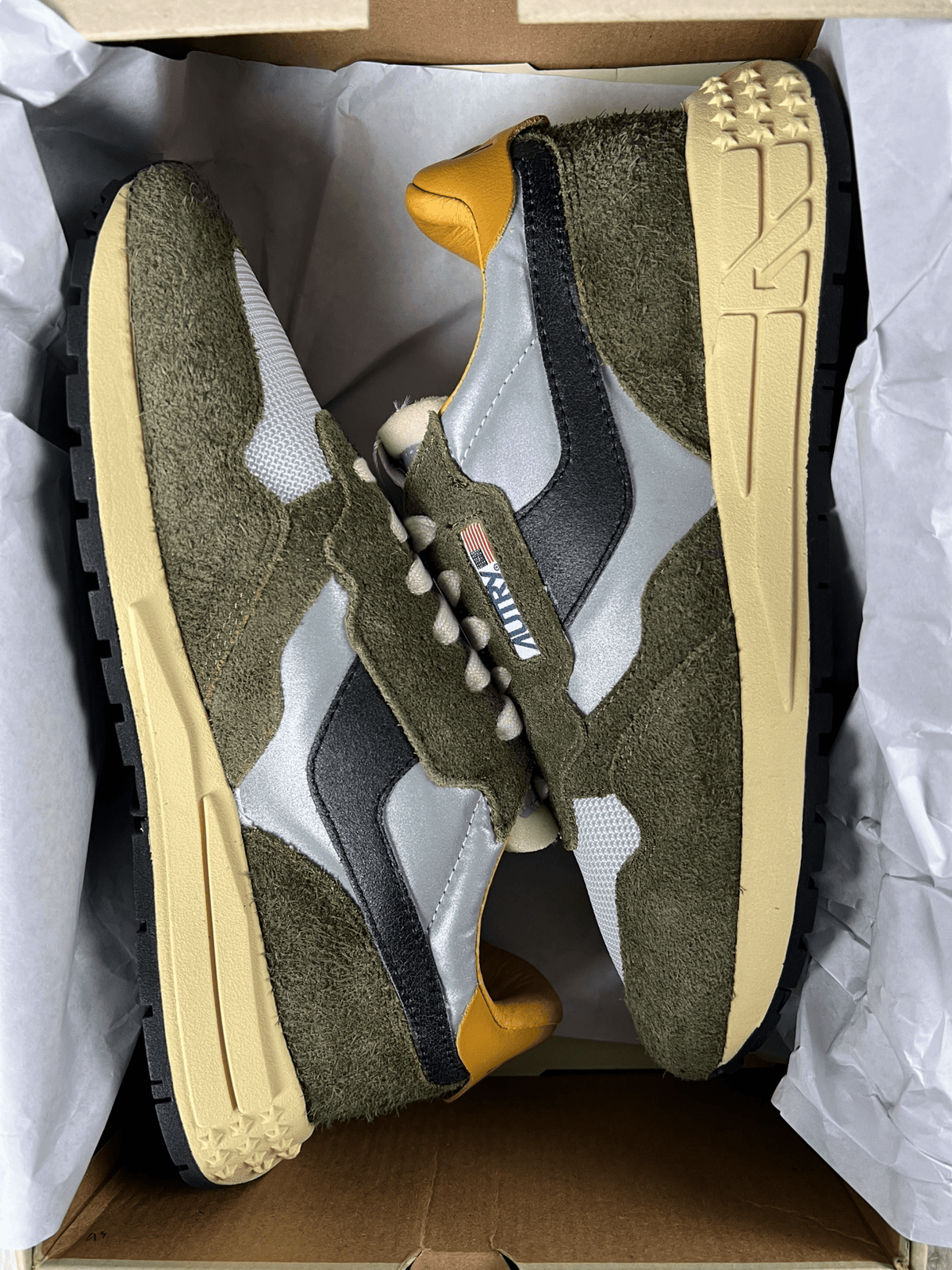 SNEAKERS AUTRY REELWIND LOW MAN - NB08 SHOP