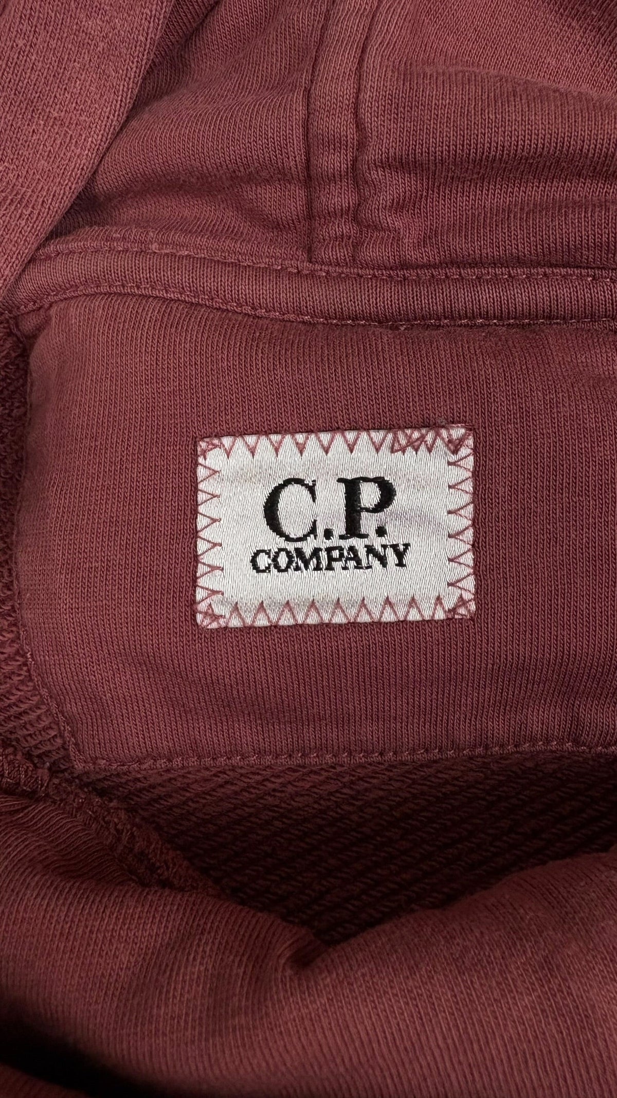 Hoodie C.P Company bordeaux taille L - Logo et étiquette