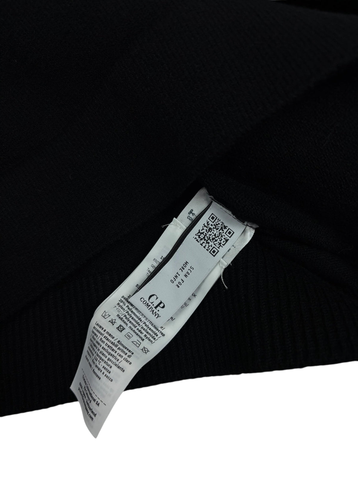 Pull C.P Company noir taille S - Détail