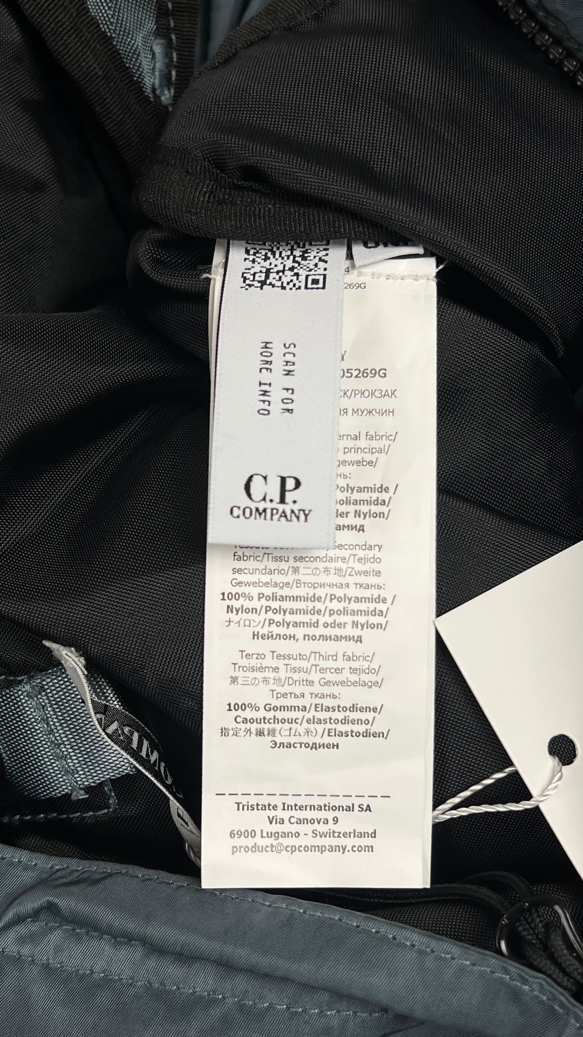 Sac à Dos C.P Company gris, détail matière et finitions — vue 5