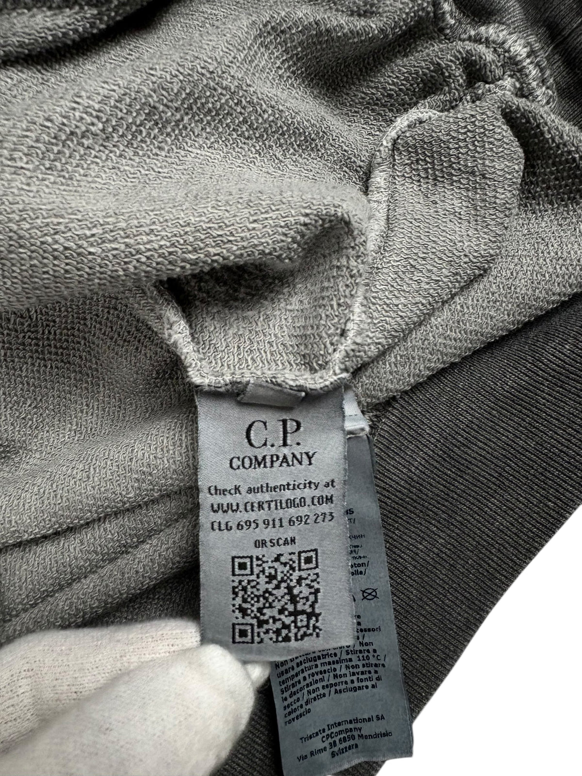 Sweat C.P Company gris taille L - Détail