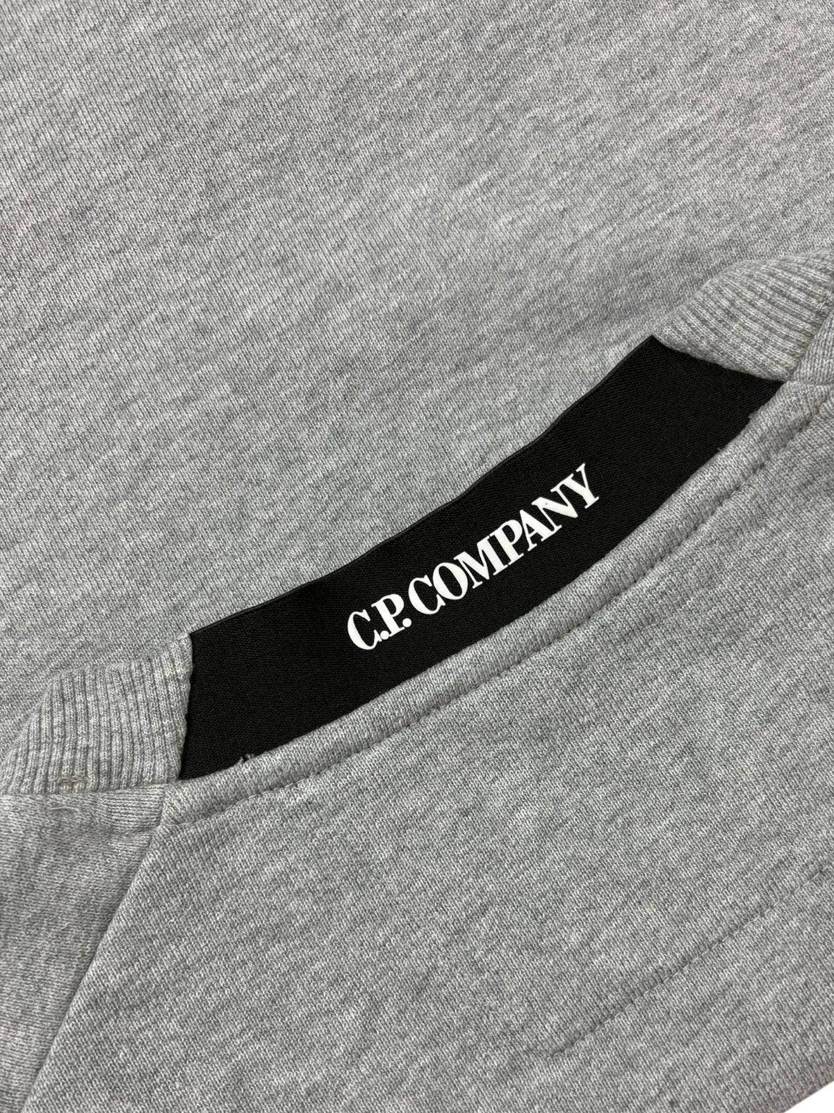Sweat C.P Company gris taille XS - Logo et étiquette
