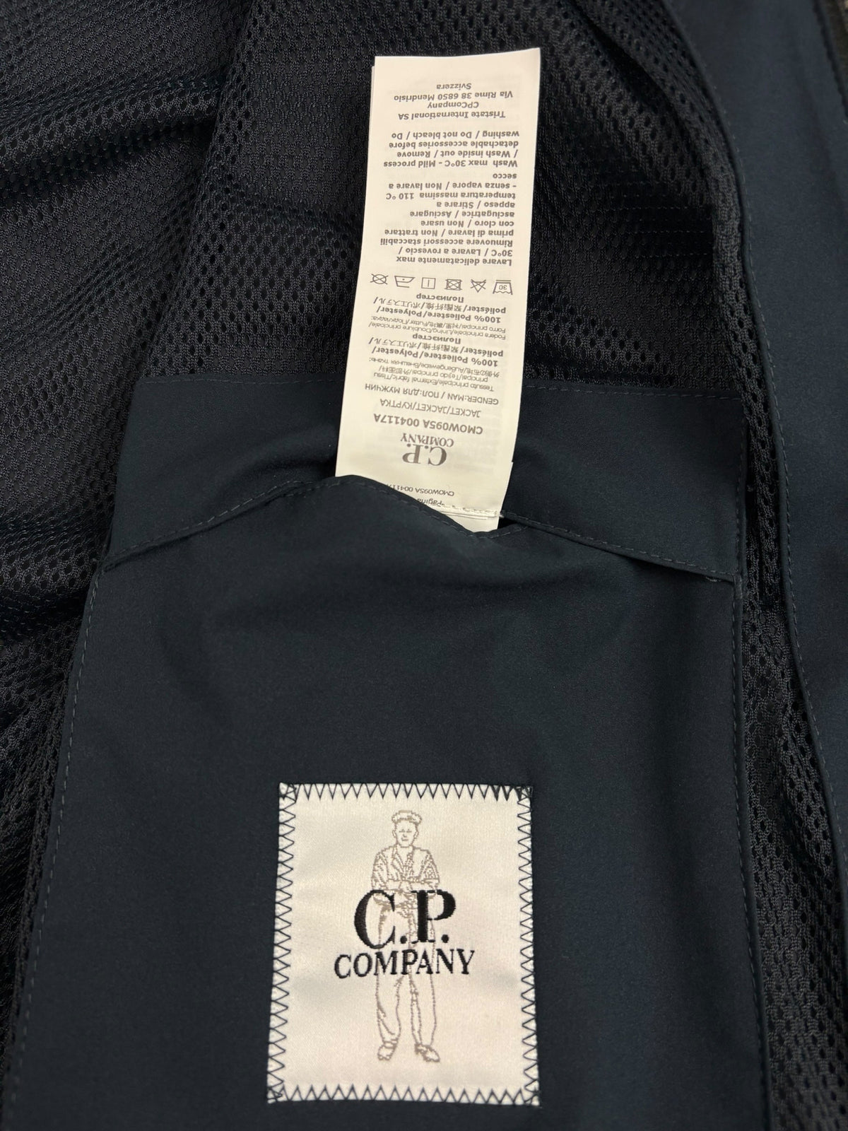 Veste C.P Company marine taille 52 - Détail