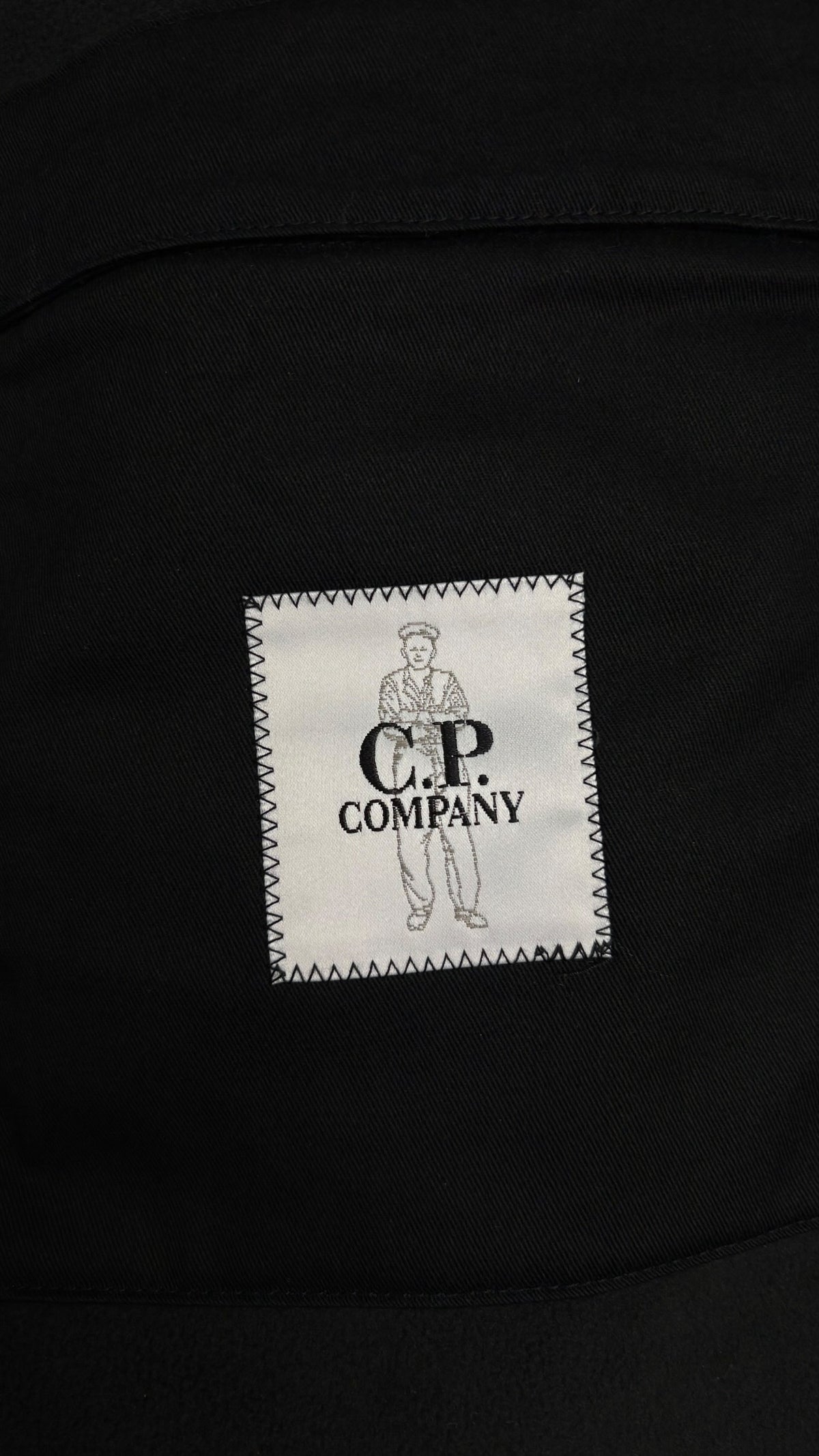 Veste C.P Company Shell-R noir neuf Collection 2026 - vue 4/7