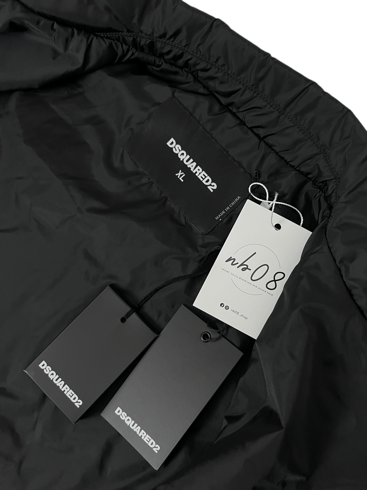 Veste Dsquared2 noir, seconde main authentifiée NB08, détail étiquettes et finitions — vue 4