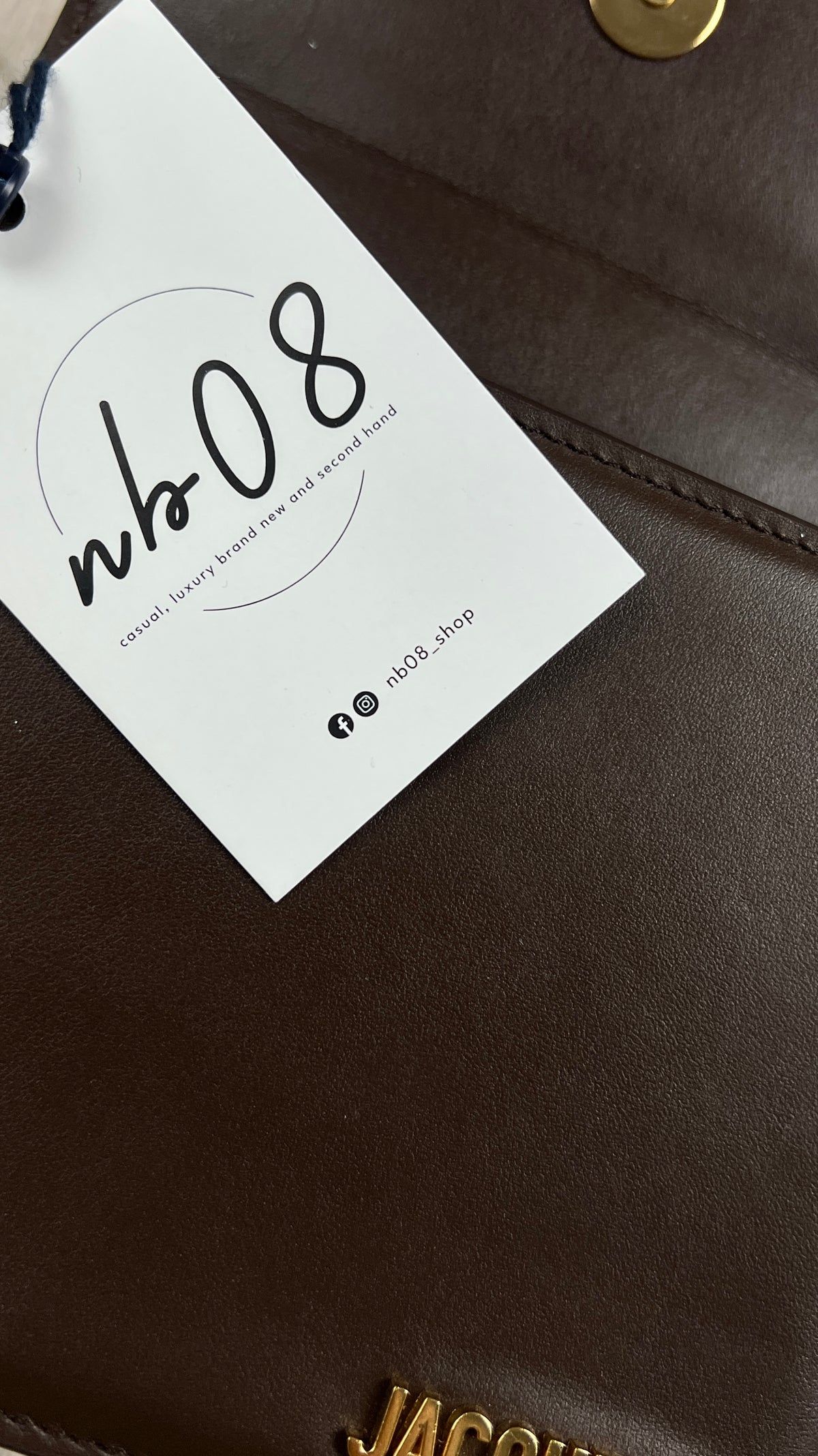 Sac Jacquemus Le Chiquito marron, détail matière et finitions — vue 3