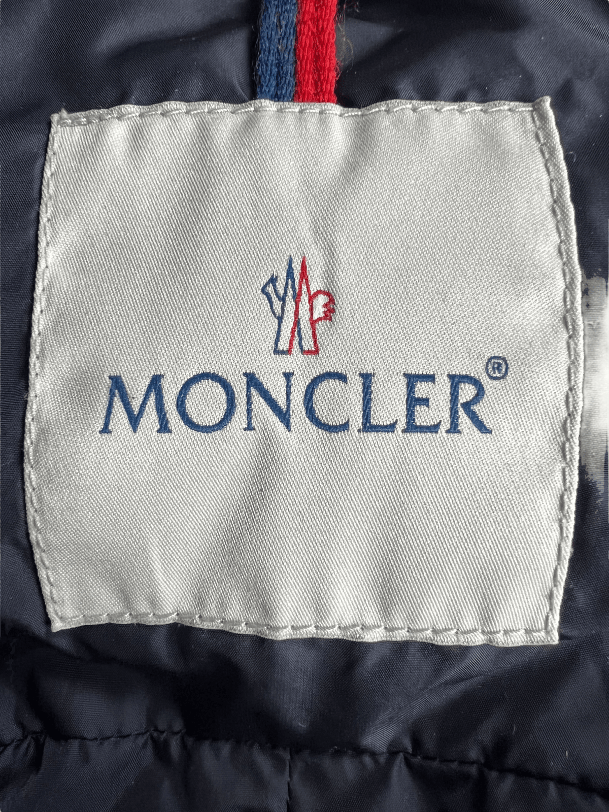 DOUDOUNE MONCLER TOURS - NB08 SHOP