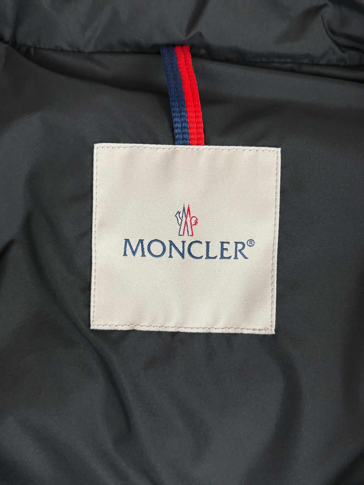 Gilet Moncler gris taille 4 - Détail