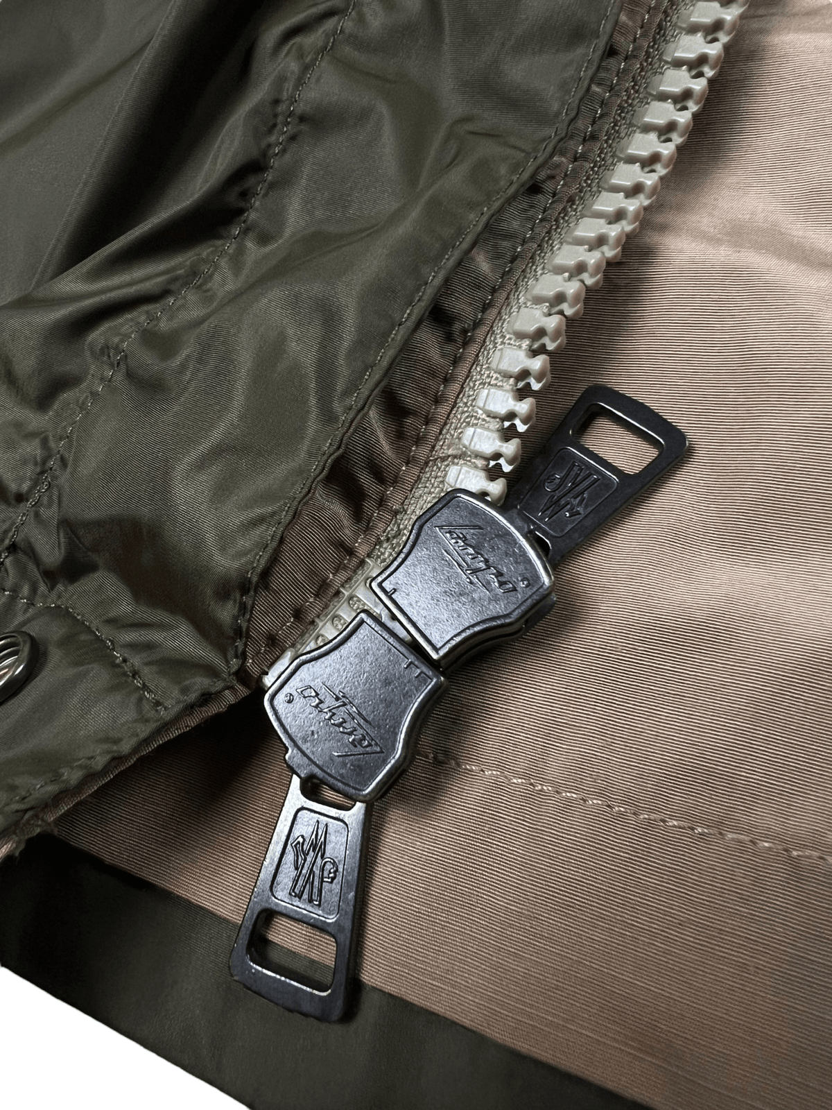 VESTE MONCLER RÉVERSIBLE ROY - NB08 SHOP