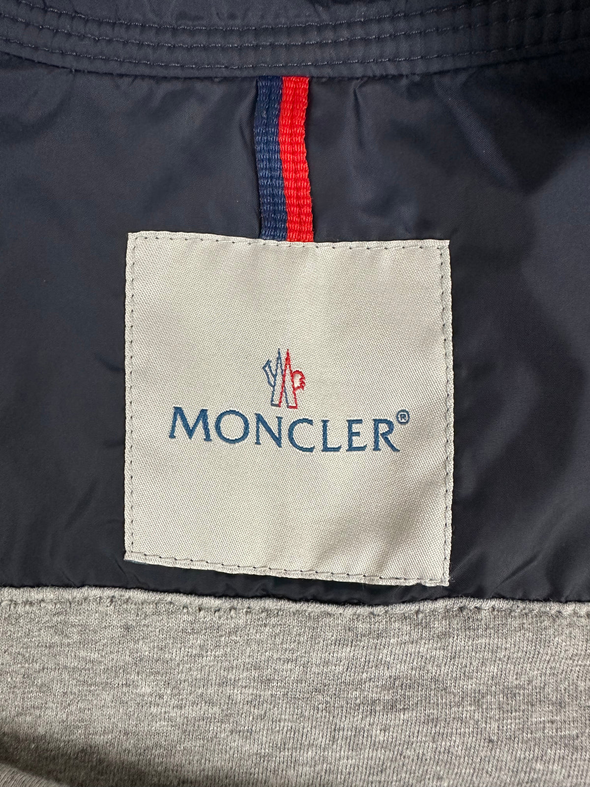 Veste Moncler marine taille 2 - Vue côté