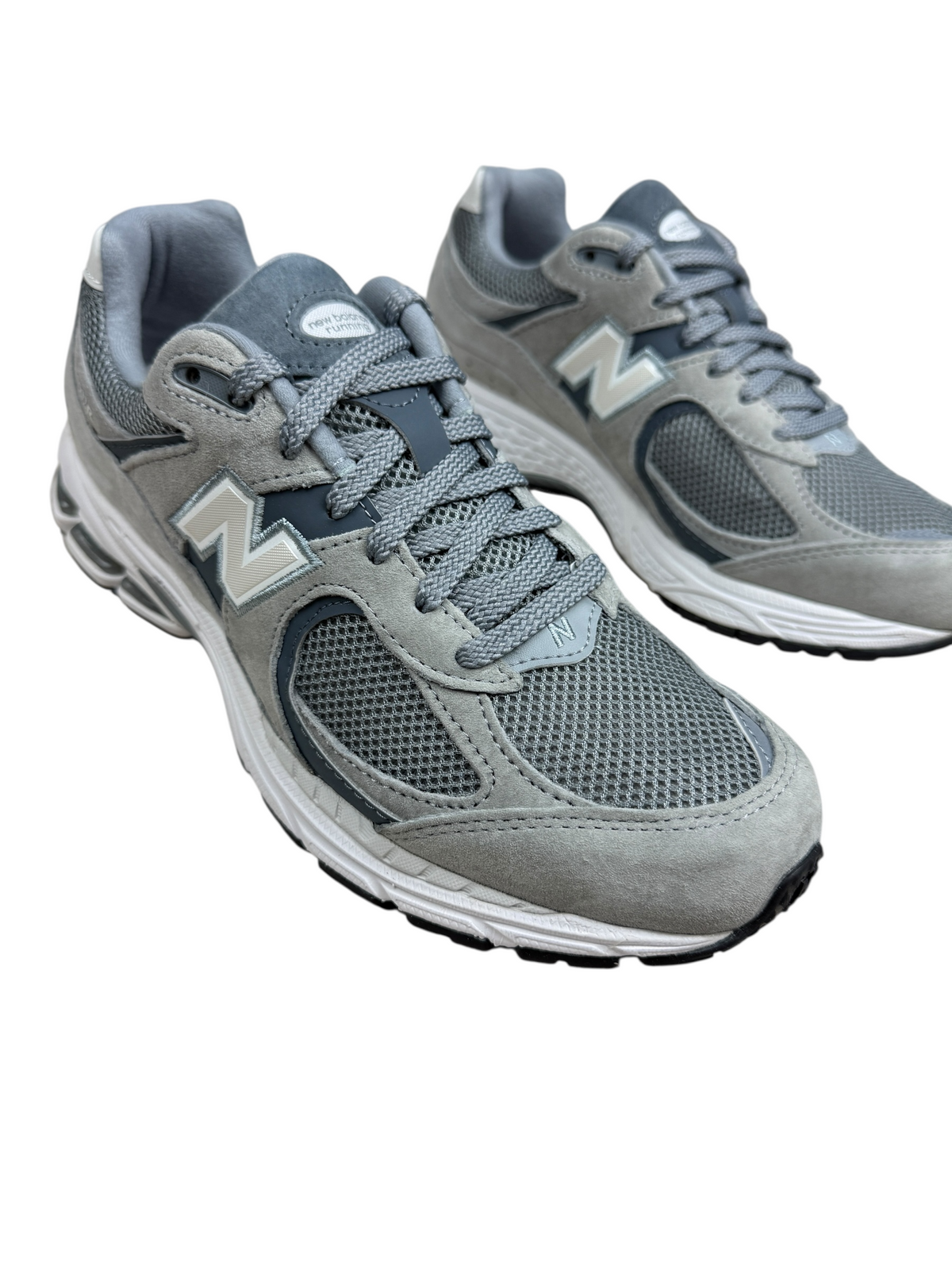 Sneakers New Balance M2002RST grises, pointure 40 — vue de dos