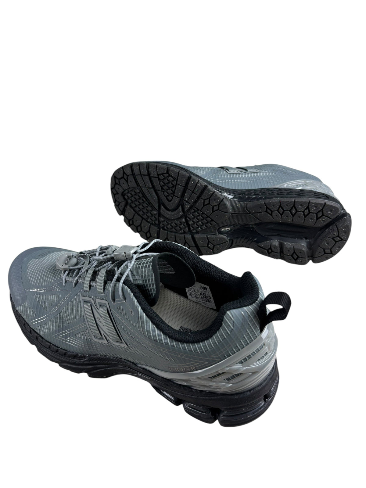 Sneakers New Balance U1906RNG grises, pointure 41 1/2 — vue de dos