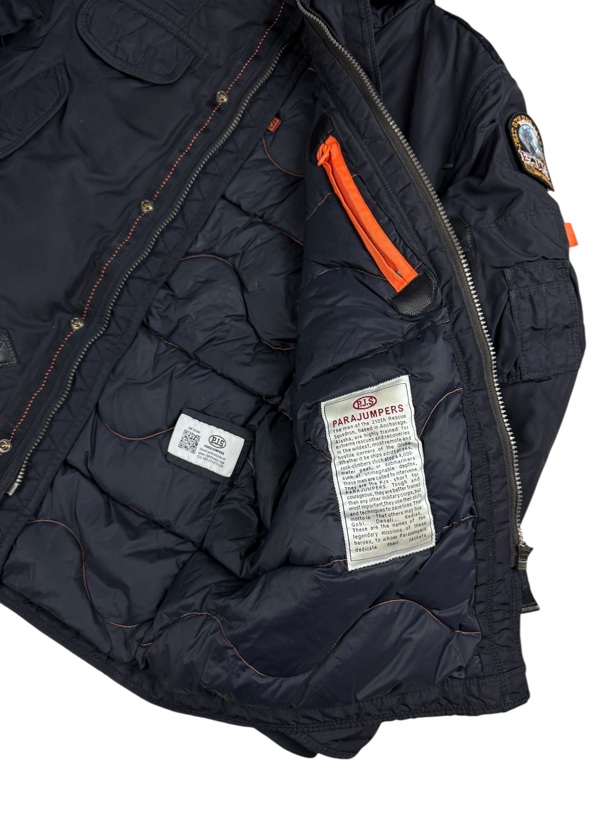 Doudoune Parajumpers marine taille XS - Logo et étiquette