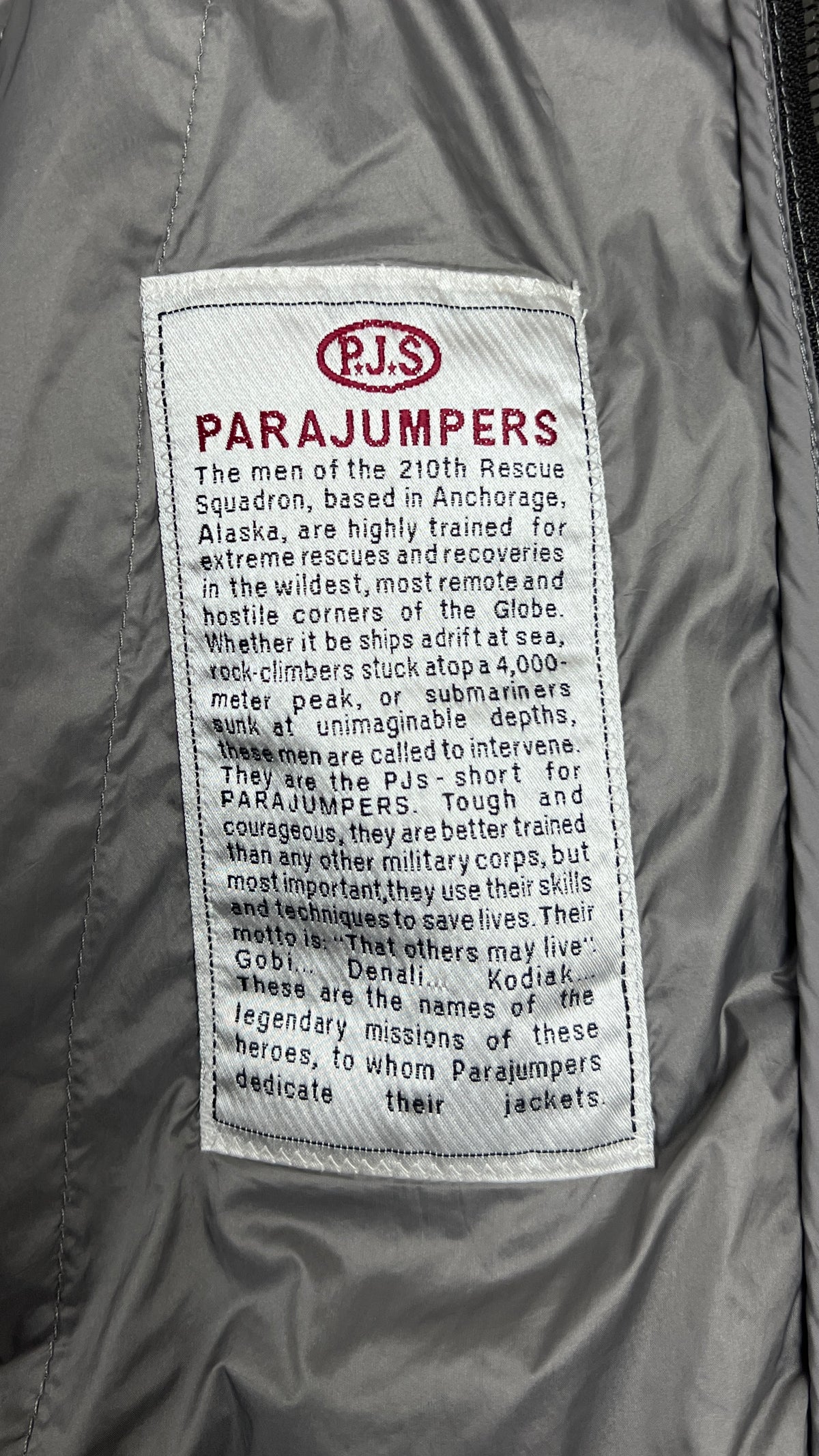 Veste Parajumpers Knitwear gris, détail étiquettes et finitions — vue 5