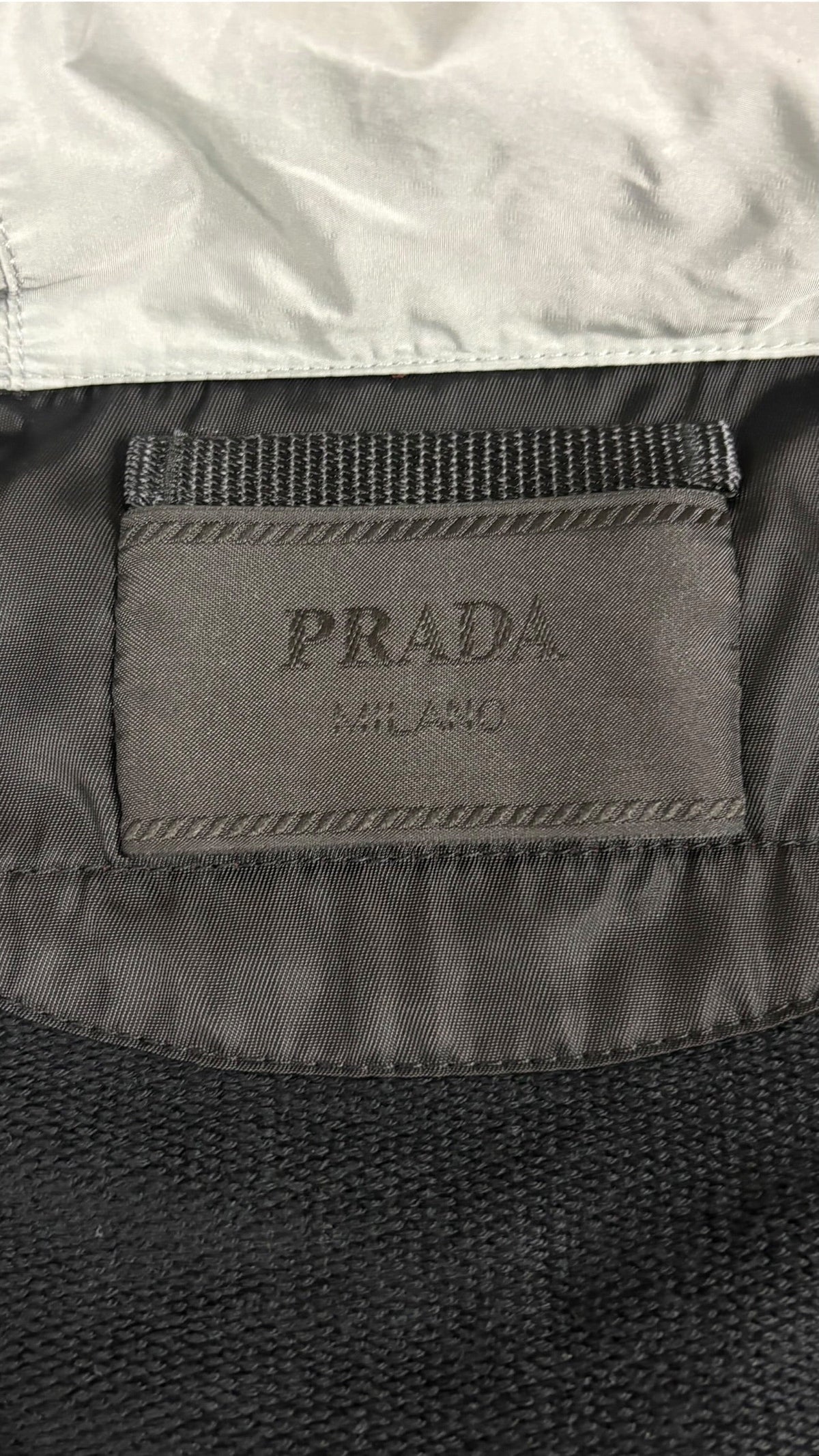 Gilet Prada noir taille M - Détail