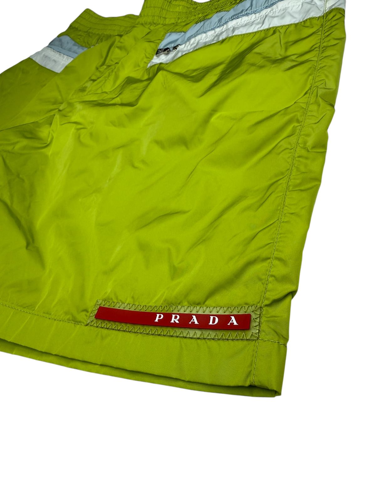 Short Prada jaune métallisé taille 48 - Vue de dos