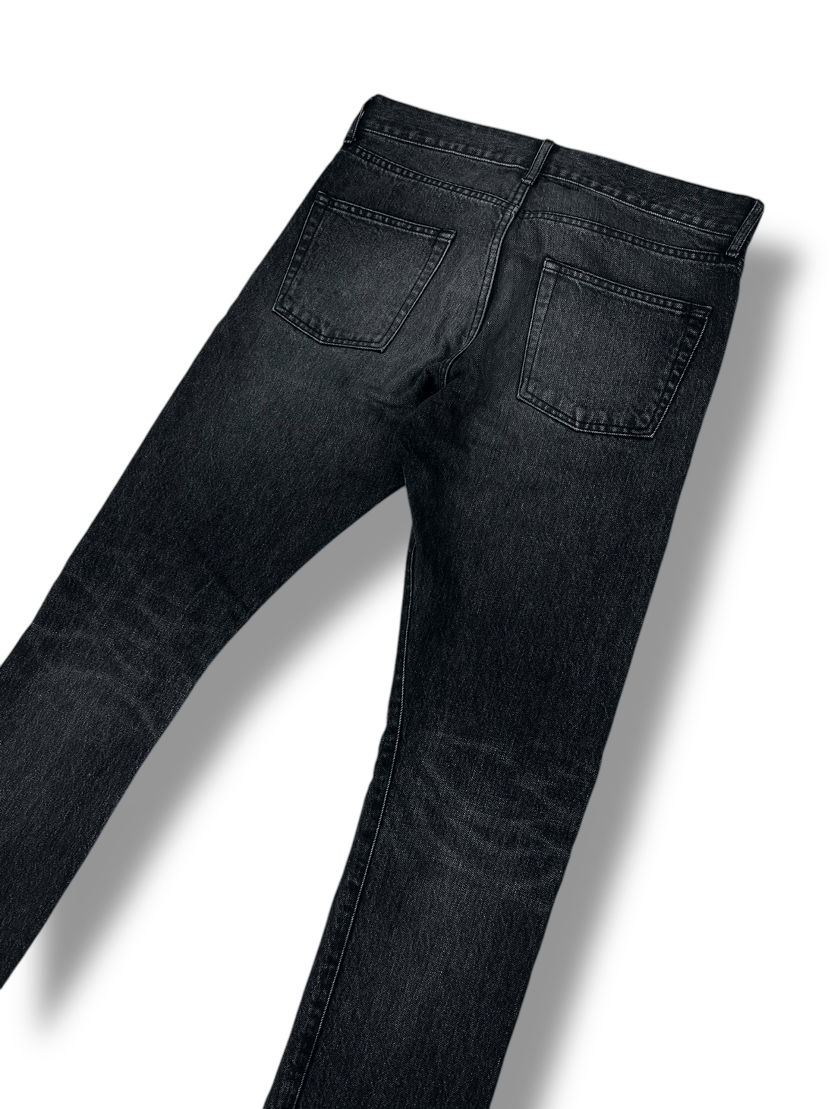 JEAN SAINT LAURENT - NB08 SHOP