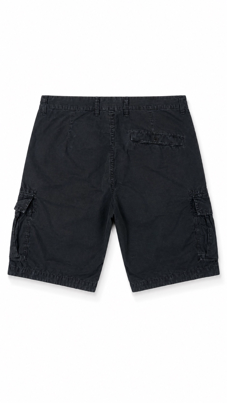 Short cargo Stone Island noir taille W31, seconde main authentifiée — vue 2