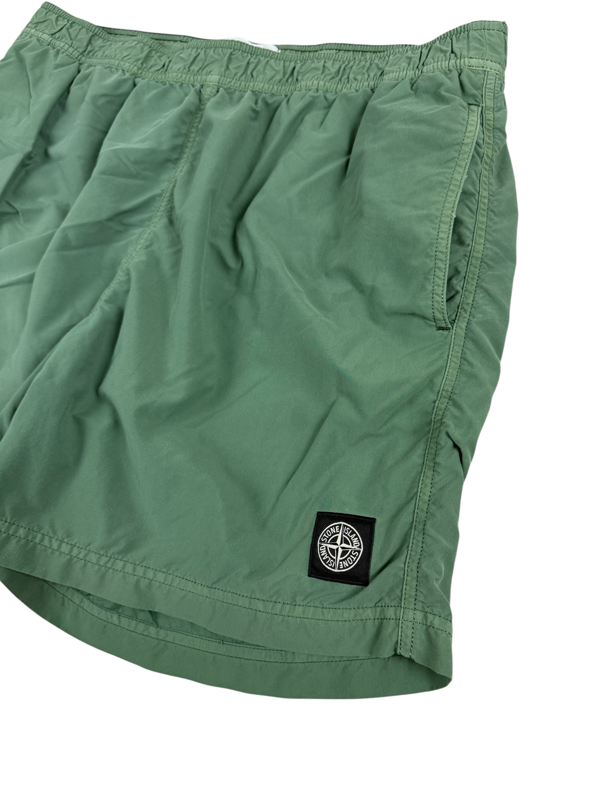 Short Stone Island kaki taille L - Vue de dos