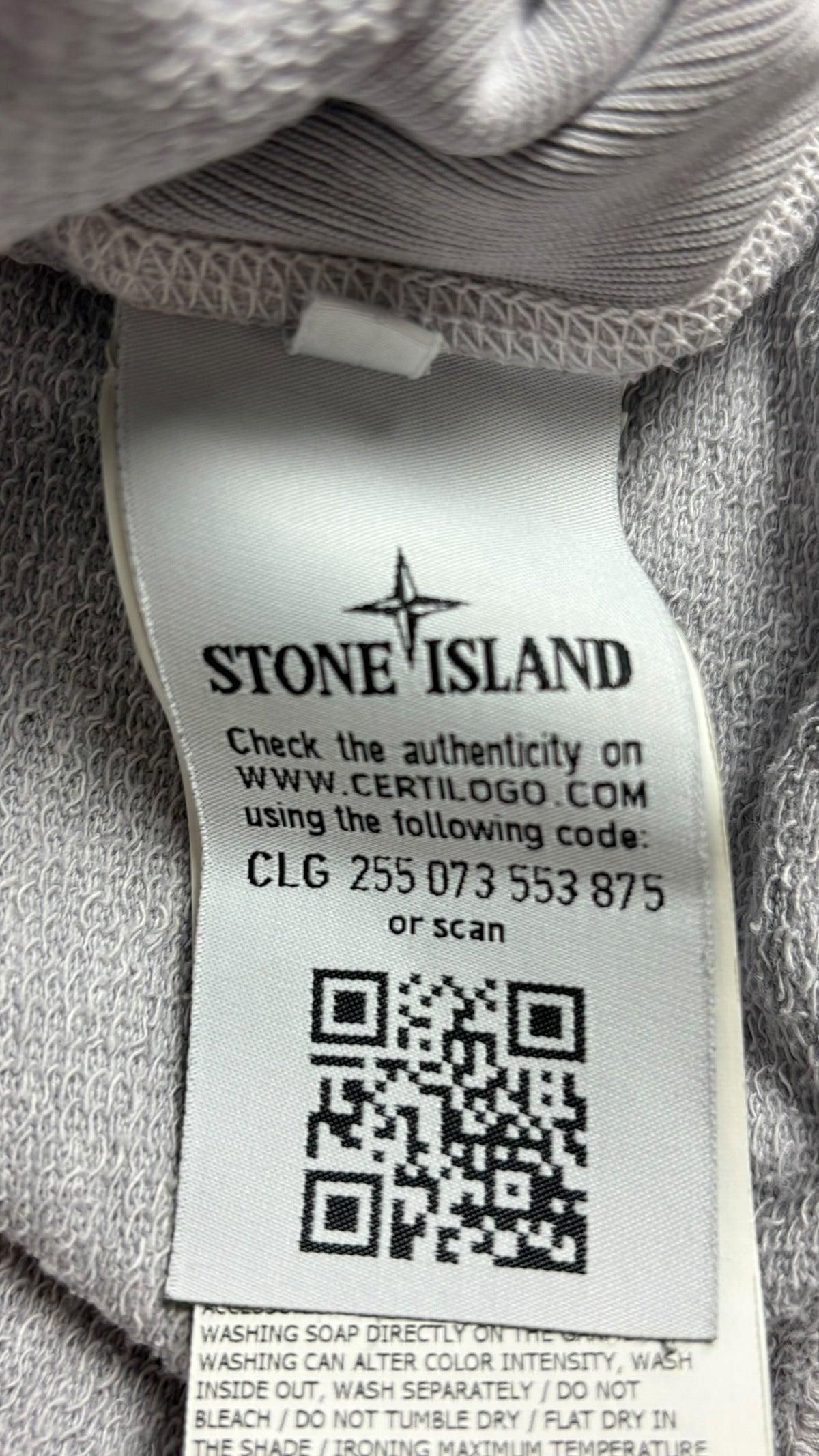 Sweat Stone Island lila taille M - Logo et étiquette