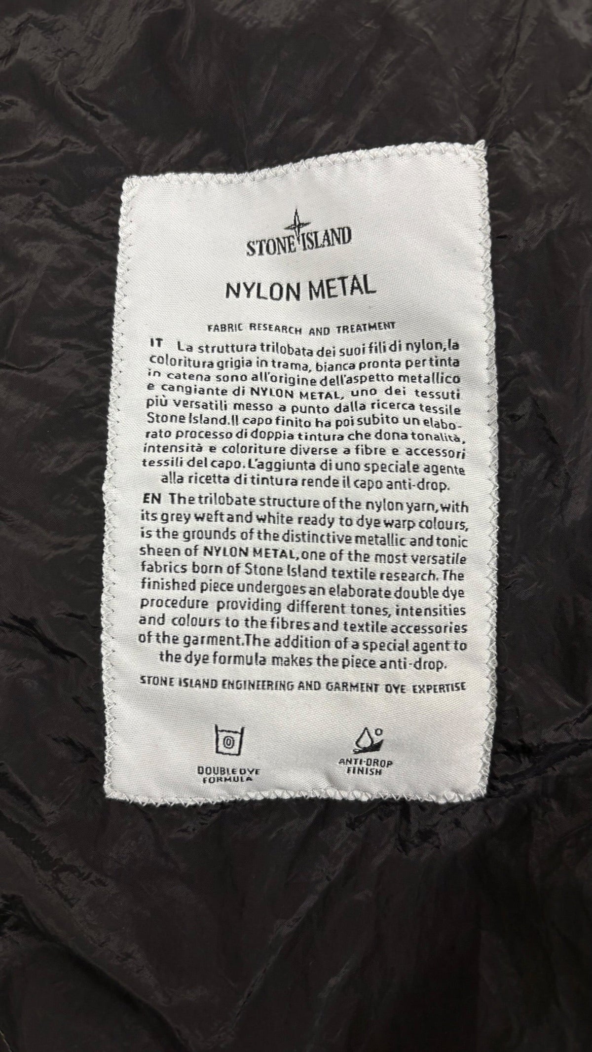 Veste Stone Island noir taille XXL - Logo et étiquette