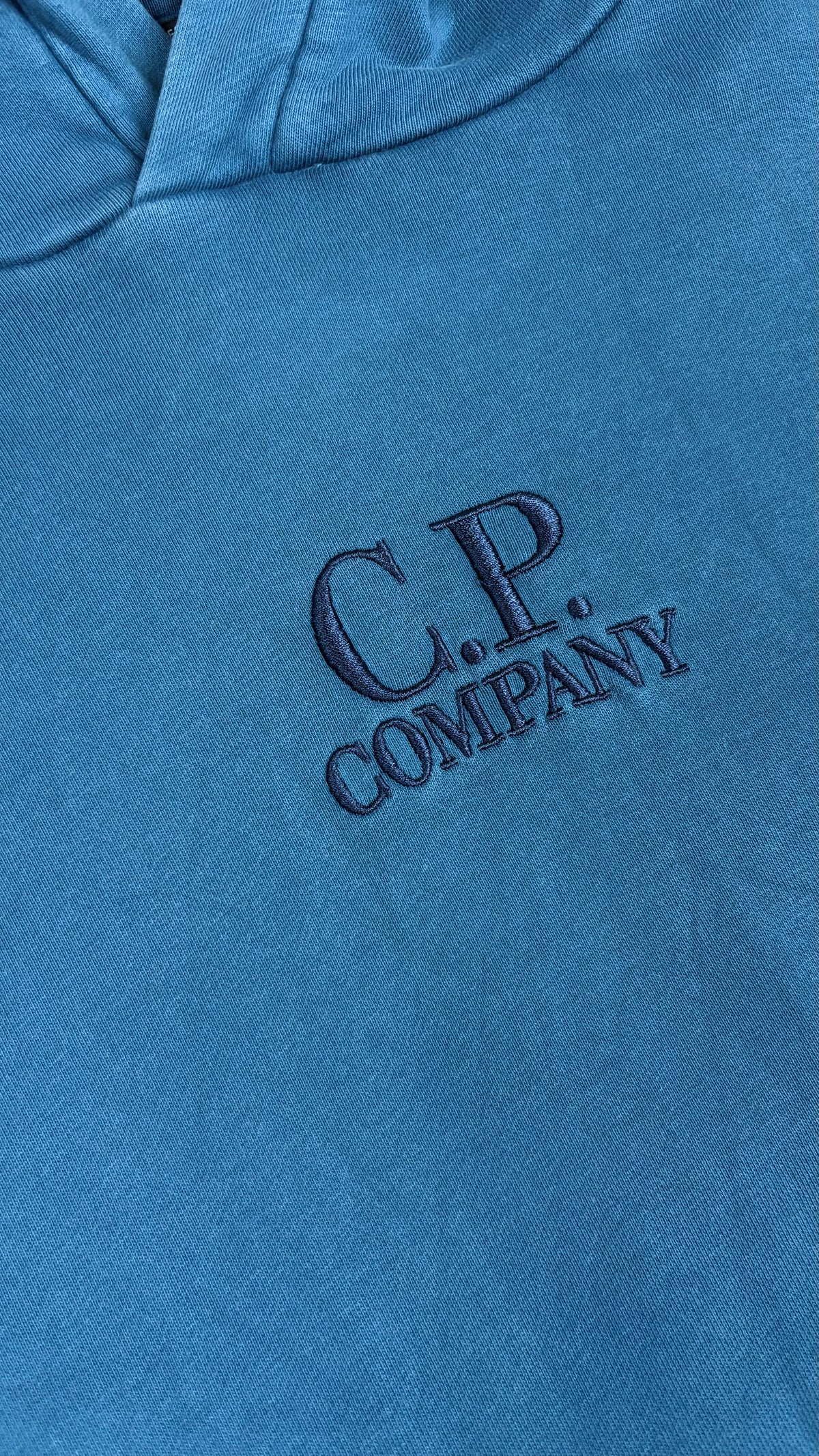 Sweat-shirt Hoodie C.P Company Resist Dyed Logo Brodé Bleu Pétrole Taille S – photo complémentaire 1 – NB08 Shop