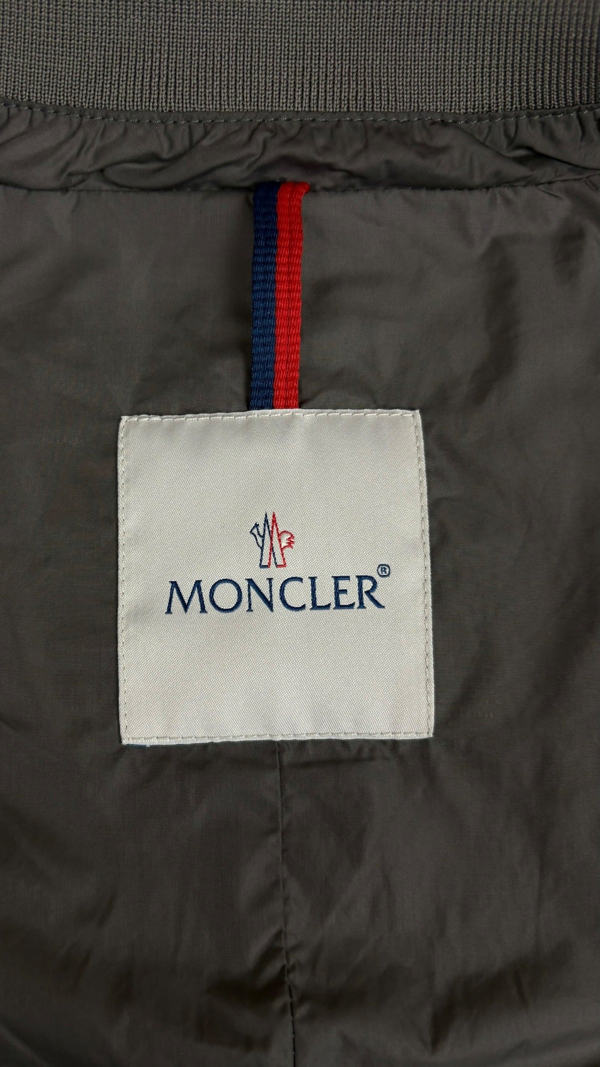 Veste Moncler Aix gris taille 5 - vue 3/5